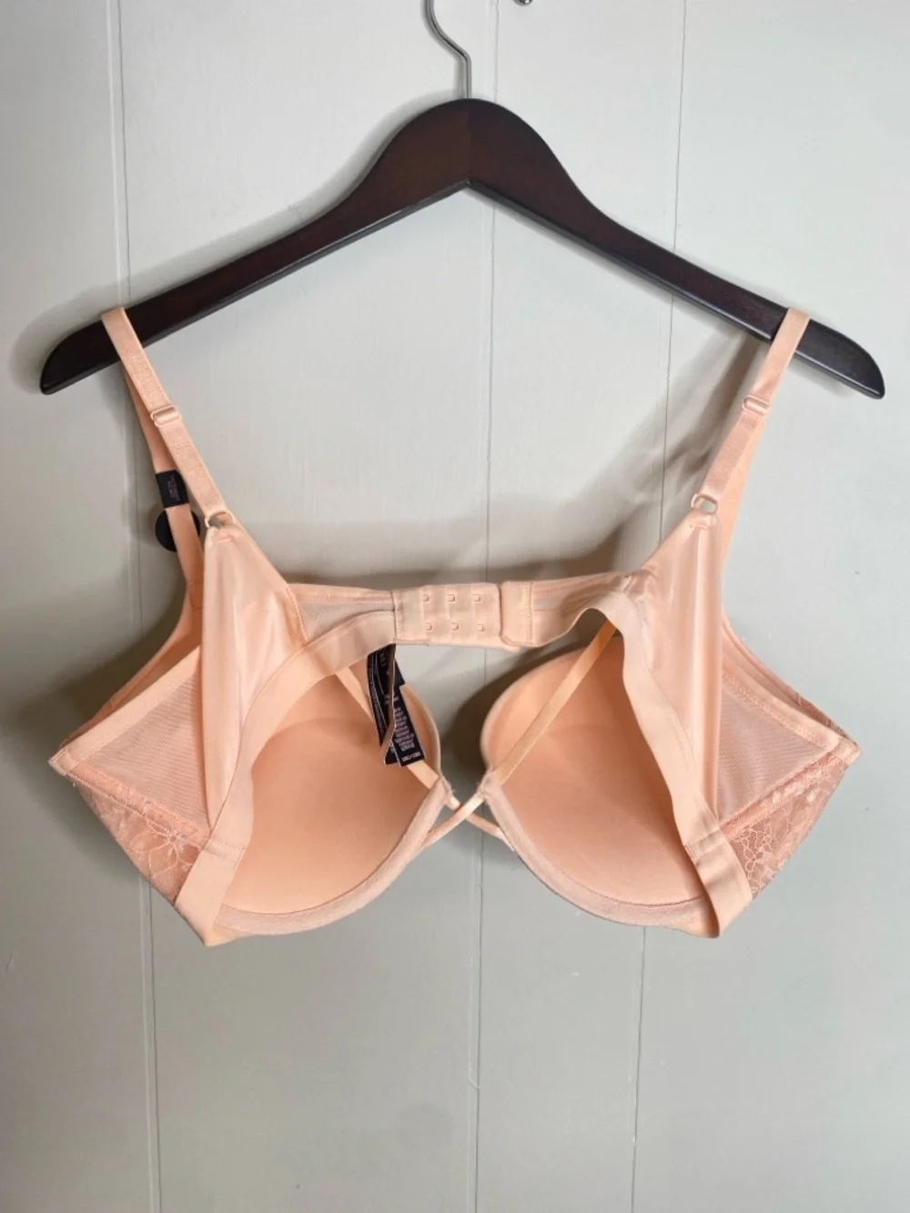 Victoria’s Secret Bombshell Bra Women 38 C Coral Add 2 Cups Plunge Push Up NEW - Picture 4 of 4